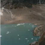 האגם הטרמינלי שנמצא למרגלות קרחון המלאך